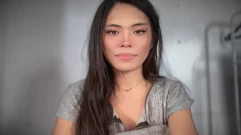 Snapshot of yourehot_pretty chatting on May 16, 5:15 am Do read my bio online show from May 16, 5:15 am