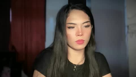 Snapshot of yourehot_pretty chatting on May 16, 9:13 pm Do read my bio online show from May 16, 9:13 pm