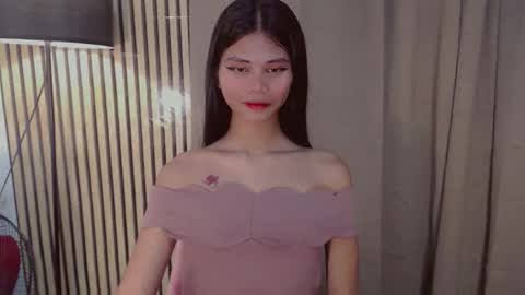 Vivian online show from January 17, 3:17 pm