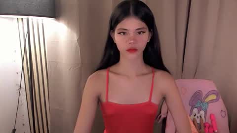 Vivian online show from June 10, 8:19 pm
