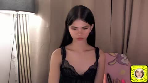 Snapshot of yourfavoratevivian chatting on July 5, 11:34 pm Vivian online show from July 5, 11:34 pm
