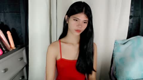 Snapshot of yourfavoratevivian chatting on August 4, 8:22 pm Vivian online show from August 4, 8:22 pm
