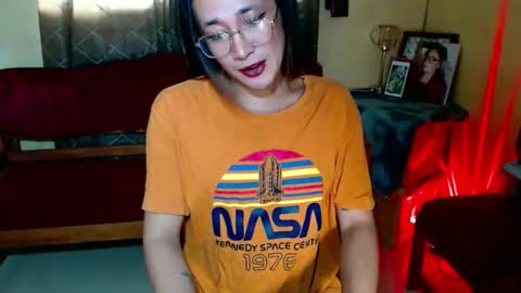 ZOE KHATE online show from December 4, 10:51 pm