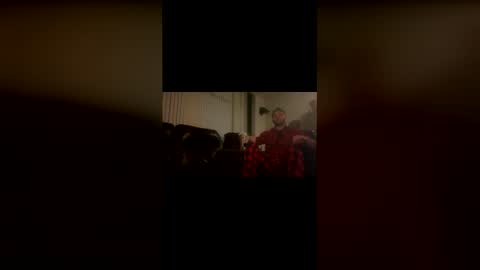 Hey Im Justin online show from February 2, 11:09 am