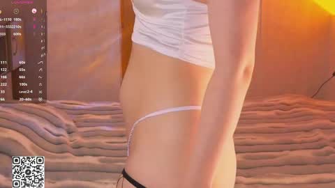 Snapshot of yourfox_alice_ chatting on June 4, 5:35 am ALICE online show from June 4, 5:35 am