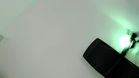 yourfuckingslut69 online show from December 3, 5:23 pm