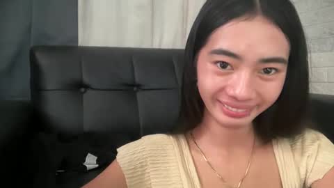 yourgirlsweet_kishia online show from May 15, 11:23 pm