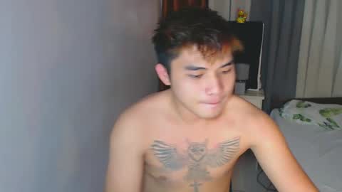 Snapshot of yourhandsome_hunk chatting on January 29, 11:09 am Paul online show from January 29, 11:09 am