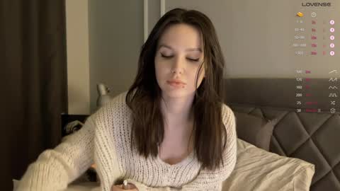 Snapshot of yourher0in chatting on December 29, 3:13 pm Aida online show from December 29, 3:13 pm