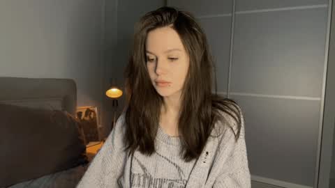 Snapshot of yourher0in chatting on January 23, 3:01 pm Aida online show from January 23, 3:01 pm