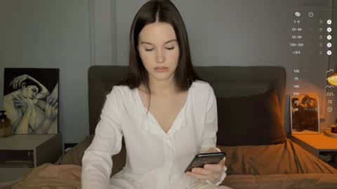 Snapshot of yourher0in chatting on January 29, 11:30 am Aida online show from January 29, 11:30 am