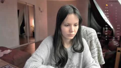 Snapshot of yourher0in chatting on September 28, 10:20 am Aida online show from September 28, 10:20 am