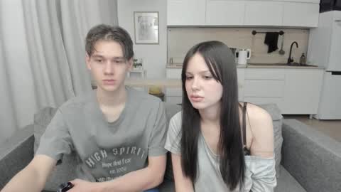 Snapshot of yourher0in chatting on October 17, 11:13 am Aida online show from October 17, 11:13 am