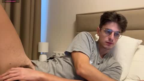 Chris online show from February 22, 6:35 am