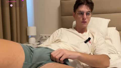 Chris online show from February 24, 8:01 am