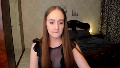 Mariam online show from November 25, 9:15 pm