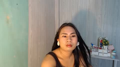 Mauie  online show from May 16, 12:18 am