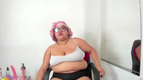 yourlittlewife online show from October 7, 10:45 am