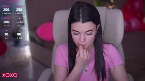 L O L A online show from February 14, 11:51 am