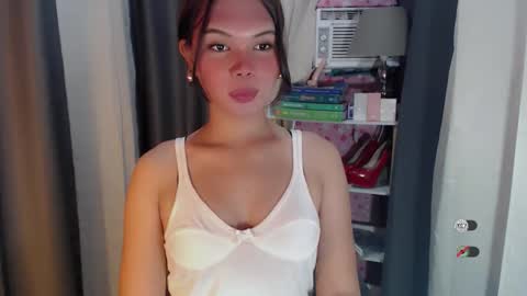 KYLIE MORE online show from March 3, 3:23 am