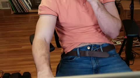 Snapshot of yourloyalpuppy chatting on December 2, 5:59 am yourloyalpuppy online show from December 2, 5:59 am