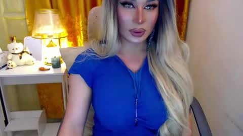 Snapshot of yourmistressofevil_isback chatting on April 11, 6:34 pm Adriana Maxwell online show from April 11, 6:34 pm