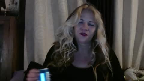 Snapshot of yourmomma999 chatting on January 26, 1:41 am yourmomma999 online show from January 26, 1:41 am