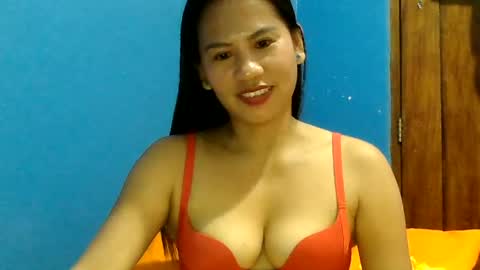 yourmorenagirl69 online show from May 30, 10:23 am