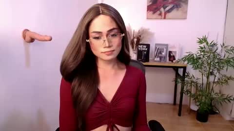 poxy online show from May 25, 9:37 am