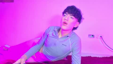 yournaughtyfemboy online show from June 1, 4:47 am