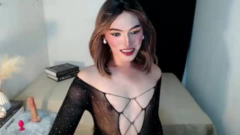 Snapshot of yournaughtykendal chatting on May 11, 2:12 pm TIFFANY SUCKING QUEEN online show from May 11, 2:12 pm