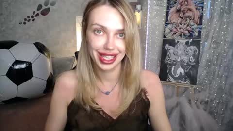 Nicky online show from June 16, 4:31 pm