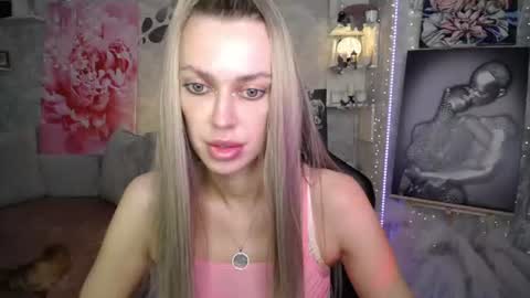 Snapshot of yournickyadamidi chatting on July 28, 7:39 pm Nicky online show from July 28, 7:39 pm