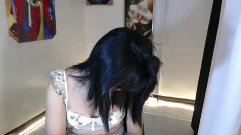 Snapshot of yourprettytrish chatting on January 29, 7:43 pm Trish online show from January 29, 7:43 pm