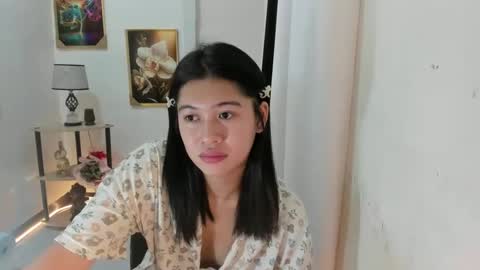 Snapshot of yourprettytrish chatting on March 3, 9:48 pm Trish online show from March 3, 9:48 pm