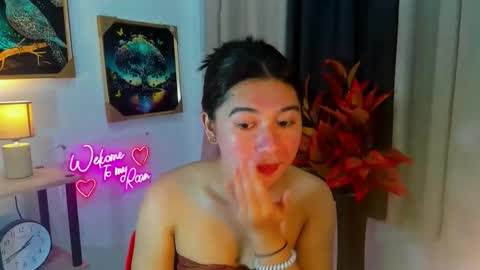 Snapshot of yourprettytrish chatting on November 8, 5:40 am Trish online show from November 8, 5:40 am