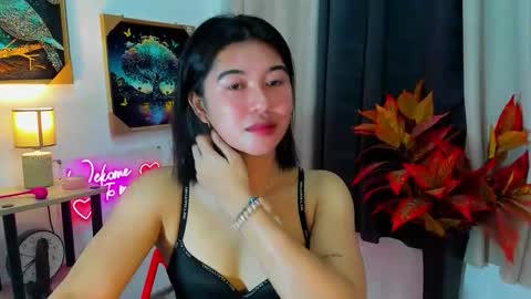 Snapshot of yourprettytrish chatting on January 8, 10:50 am Trish online show from January 8, 10:50 am