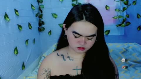 Snapshot of yourprincessthea chatting on February 15, 3:09 am yourprincessthea online show from February 15, 3:09 am