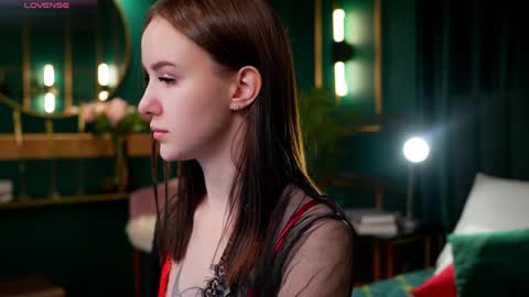 yours fetish mary online show from March 17, 4:17 am