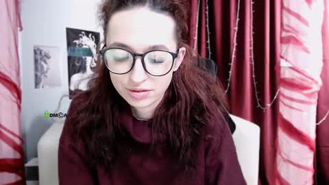 Snapshot of yours_sunny chatting on January 25, 2:03 pm yours_sunny online show from January 25, 2:03 pm