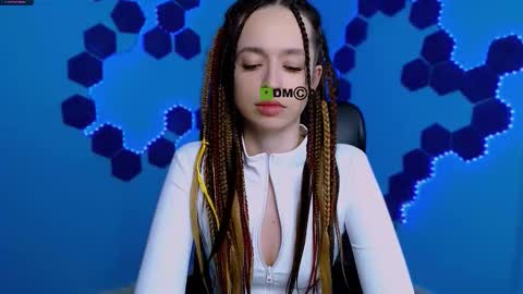 Snapshot of yours_sunny chatting on November 30, 1:20 am yours_sunny online show from November 30, 1:20 am