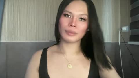 Snapshot of yourseductive_jem chatting on June 23, 7:28 am yourseductive_jem online show from June 23, 7:28 am