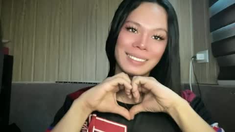 Snapshot of yourseductive_jem chatting on June 26, 12:37 am yourseductive_jem online show from June 26, 12:37 am