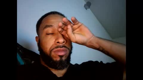 Snapshot of yoursexydaddy79 chatting on November 9, 2:32 am mother fucker online show from November 9, 2:32 am