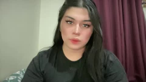 Snapshot of yoursexytowngirl chatting on April 22, 5:47 pm LALA online show from April 22, 5:47 pm