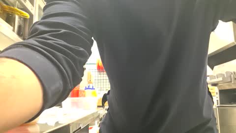 Snapshot of yourslave996 chatting on February 17, 8:22 am yourslave996 online show from February 17, 8:22 am