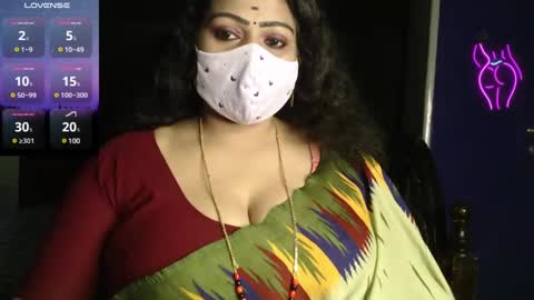 Snapshot of yourss_preethy chatting on December 9, 1:24 pm preethy online show from December 9, 1:24 pm