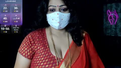 Snapshot of yourss_preethy chatting on December 24, 9:28 am preethy online show from December 24, 9:28 am