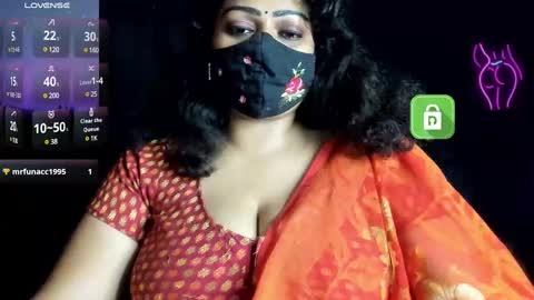 Snapshot of yourss_preethy chatting on December 30, 8:21 am preethy online show from December 30, 8:21 am