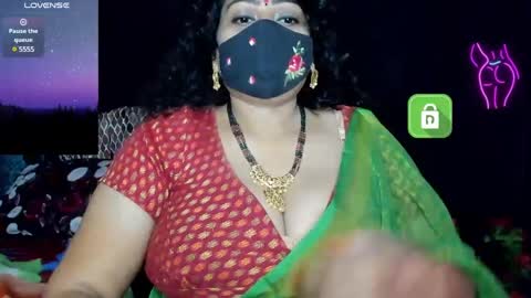 Snapshot of yourss_preethy chatting on January 5, 2:08 pm preethy online show from January 5, 2:08 pm